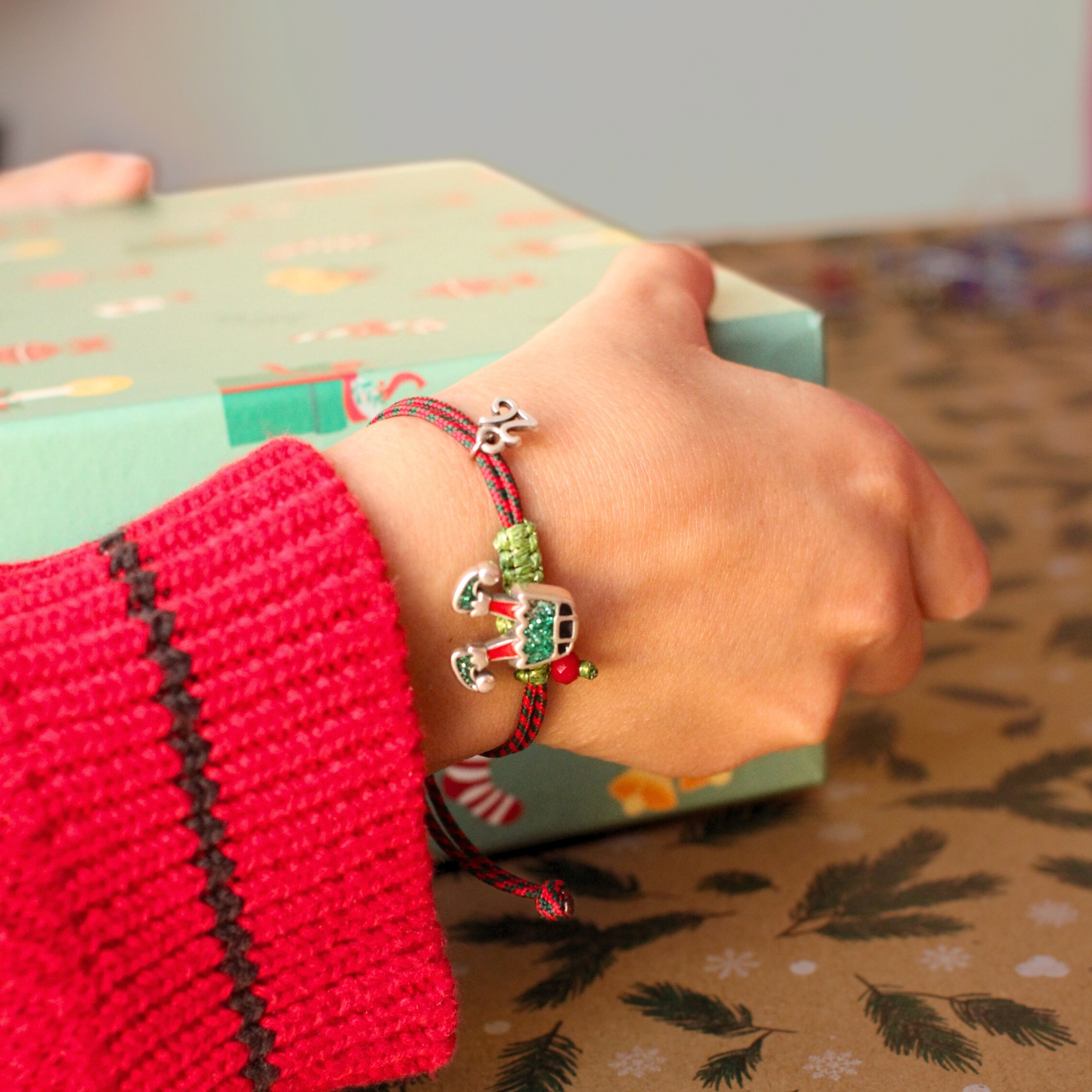 Simple Polaroid Photo Frame Summer Instagram Post